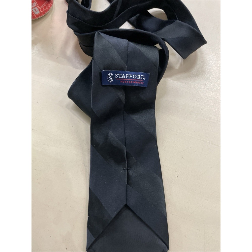 Stafford Performance Black Striped Men's Silk Tie